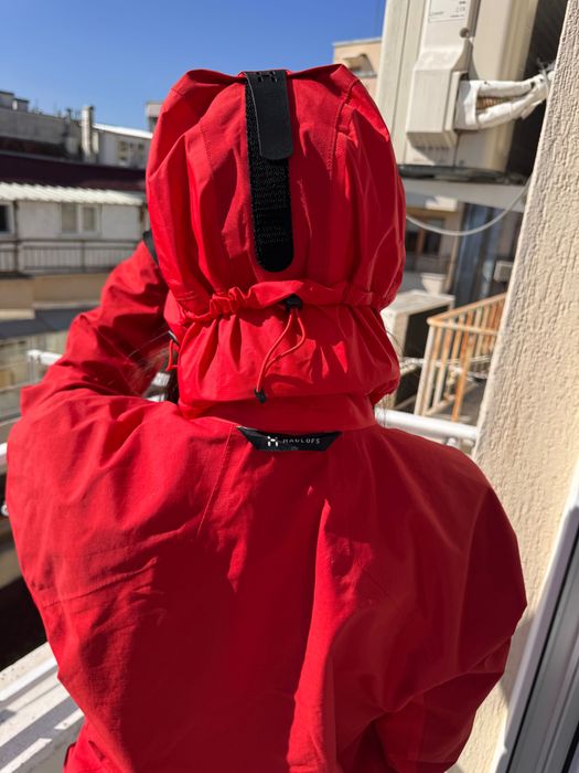 Дамска ветровка с поларена подплата от Haglöfs (GoreTex) S/M размер