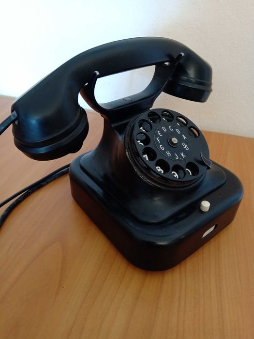 Ретро телефон SIEMENS & HALSKE работещ