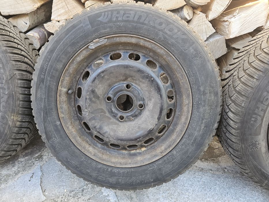 Зимни гуми Hankook с железни джанти 185 65 15
