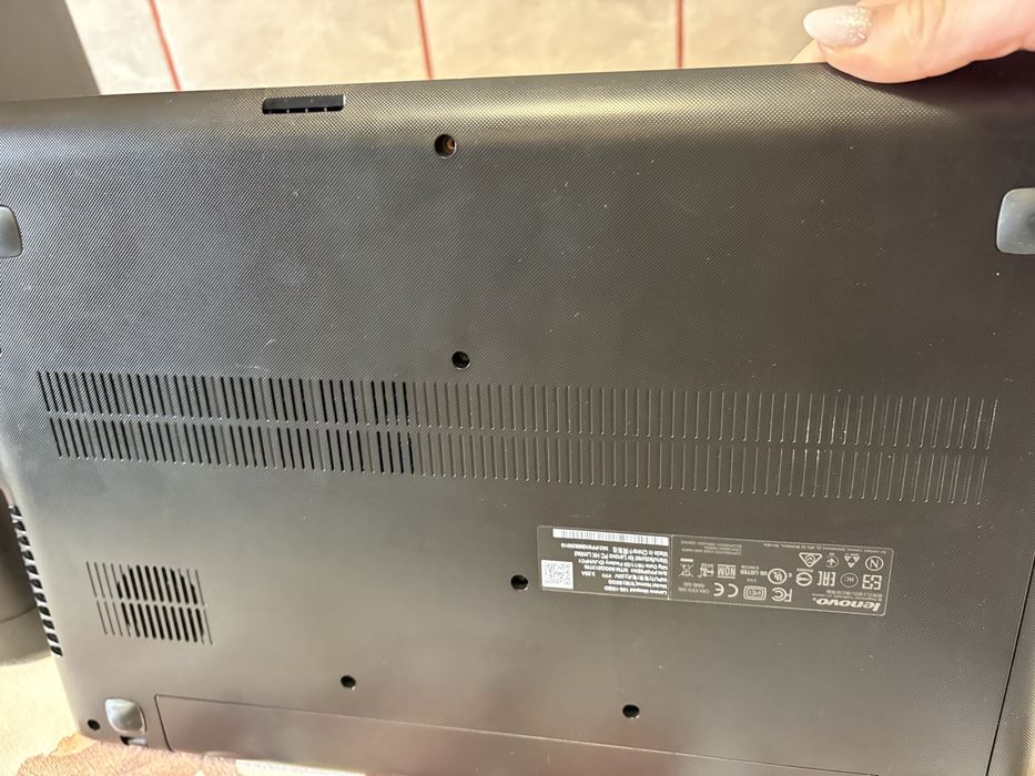 Laptop Lenovo IdeaPad