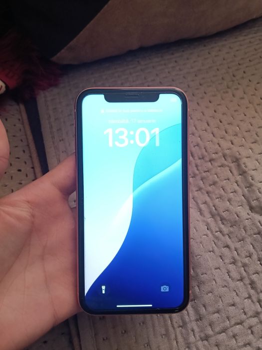 iPhone XR pret 350 doar în Bacău urgent îl vând