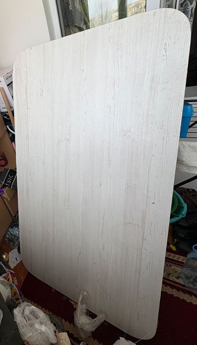 Гостинный стол и стулья