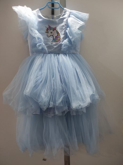 Нарядное платья детское