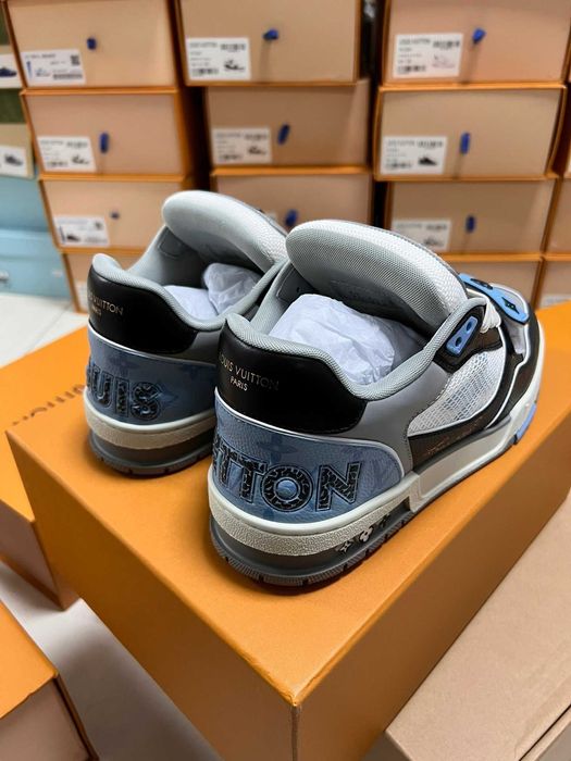 Adidasi Louis Vuitton Trainer Premium