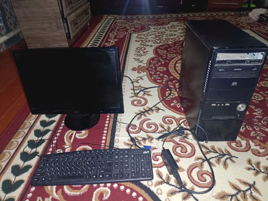 Kompyuter Toza Holda