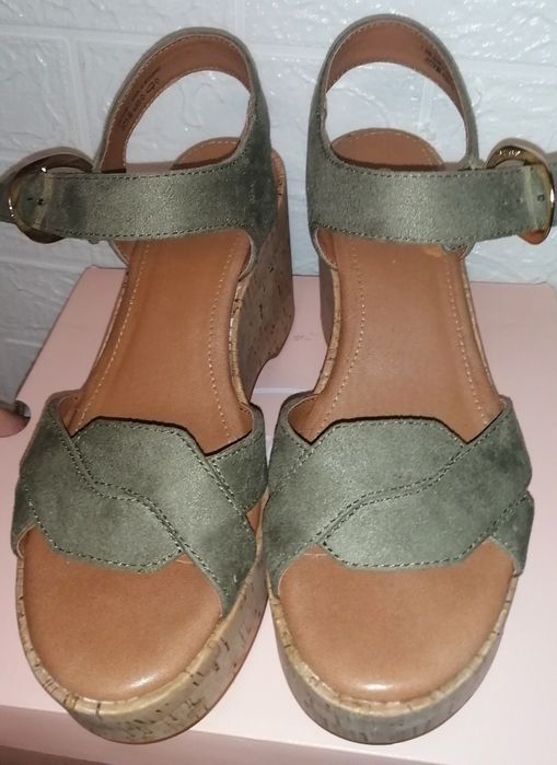 Sandale cu platformă de 9 cm, NOI