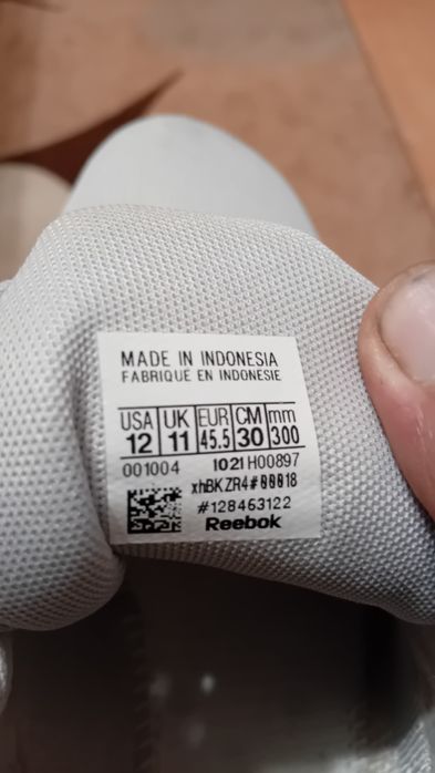Продавам маратонки Reebok