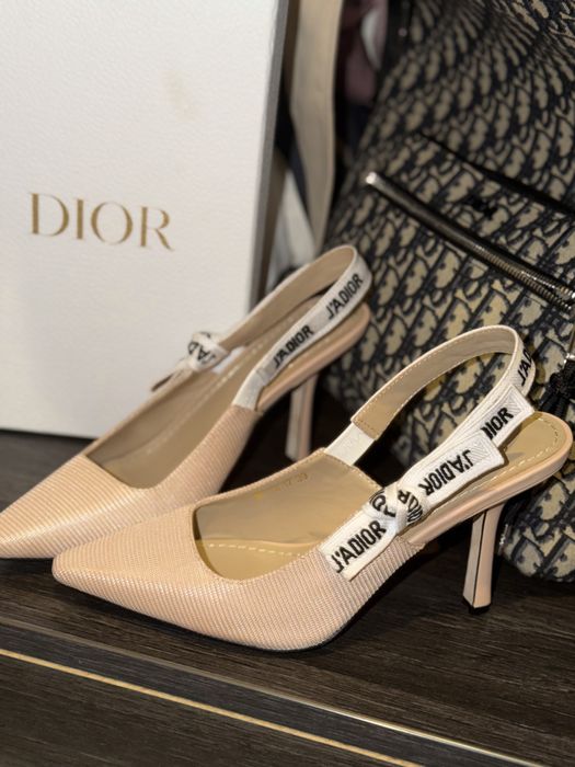 Обувки на ток Dior