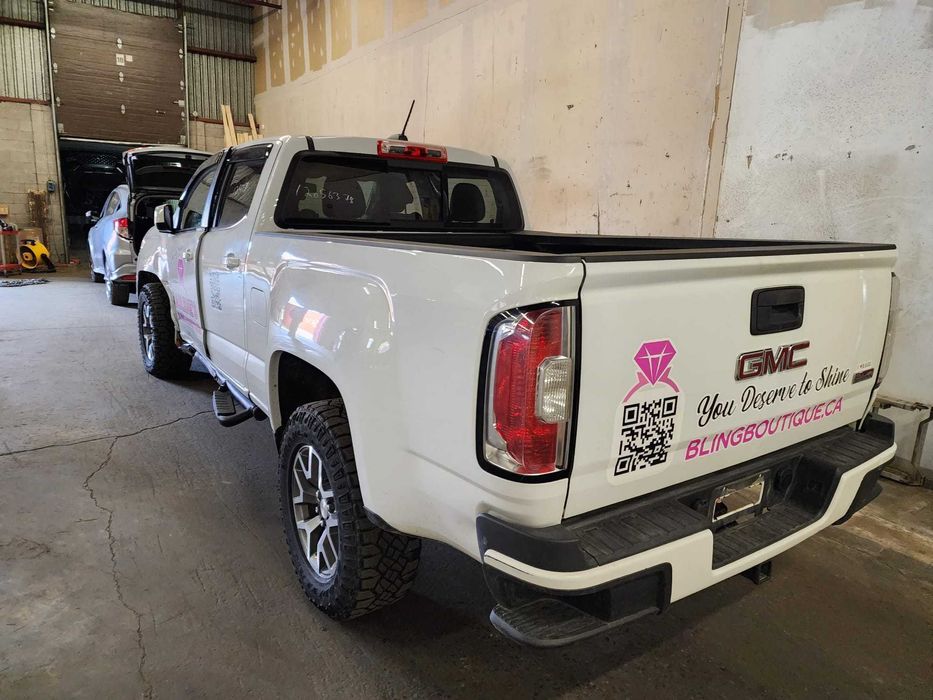 GMC-Canyon SLT All Terrain 4x4