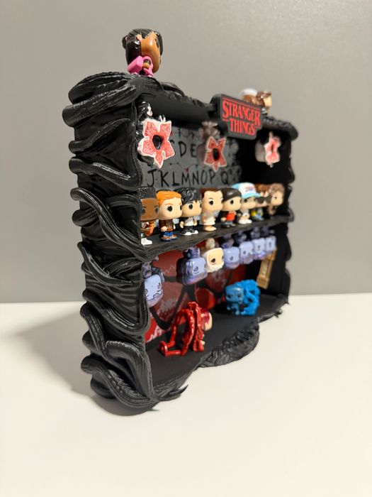 Stranger Things Kinder joy Suport