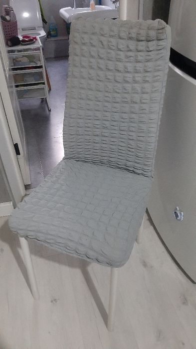 Срочно Продам стол кухонный.