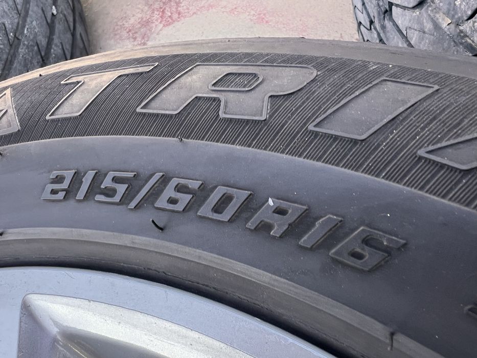 Mersedes AMG R16