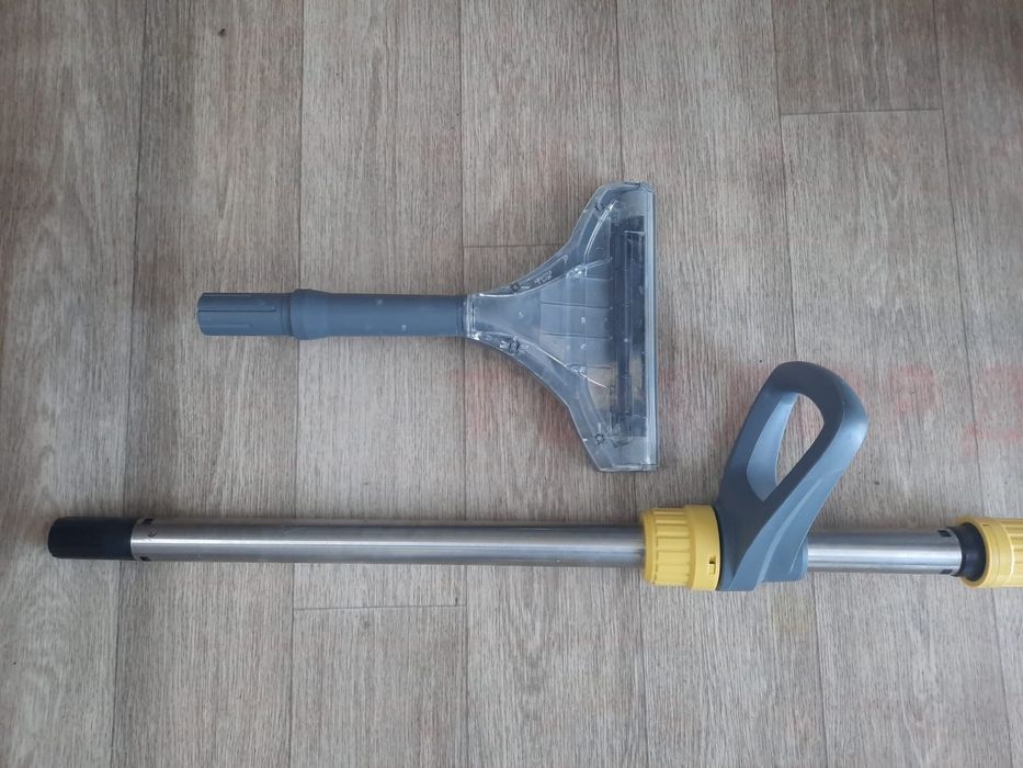 Продам пылесос PUZZI KARCHER Ковровой насадка