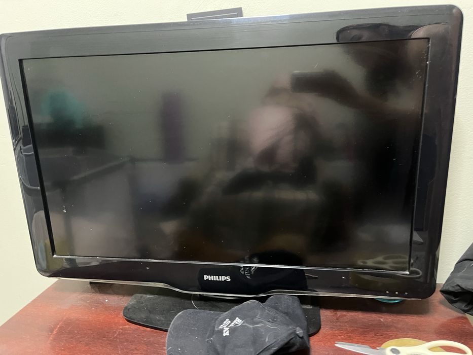 Надежный телевизор Philips — Идеально для кухни, дачи или детской