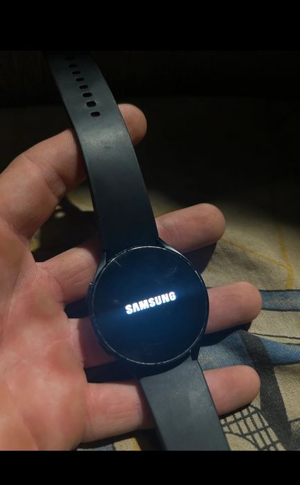 Vând Samsung watch 4 44mm perfect