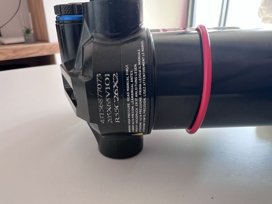 RockShox Vivid ultimate Turnnion 205x65