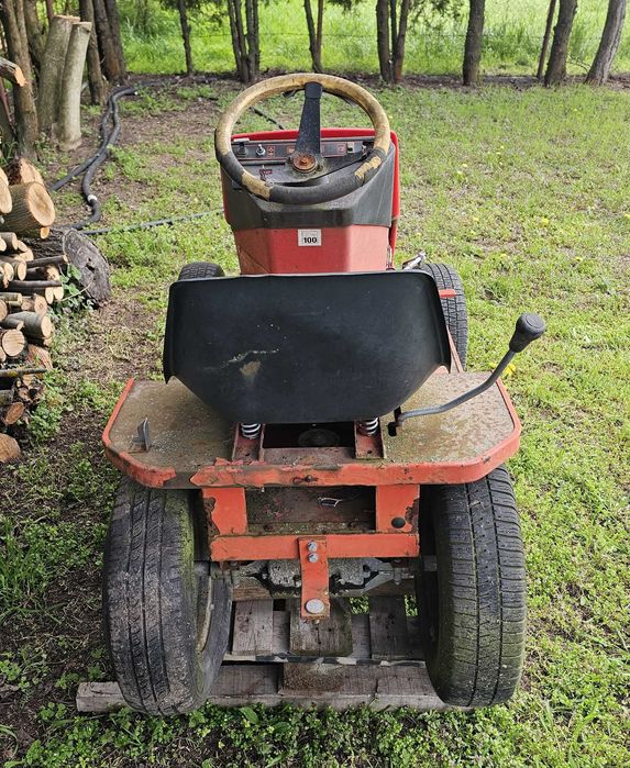 Tракторна косачка с двигател Briggs & Stratton Vanguard 16HP V-Twin - ЗА ЧАСТИ