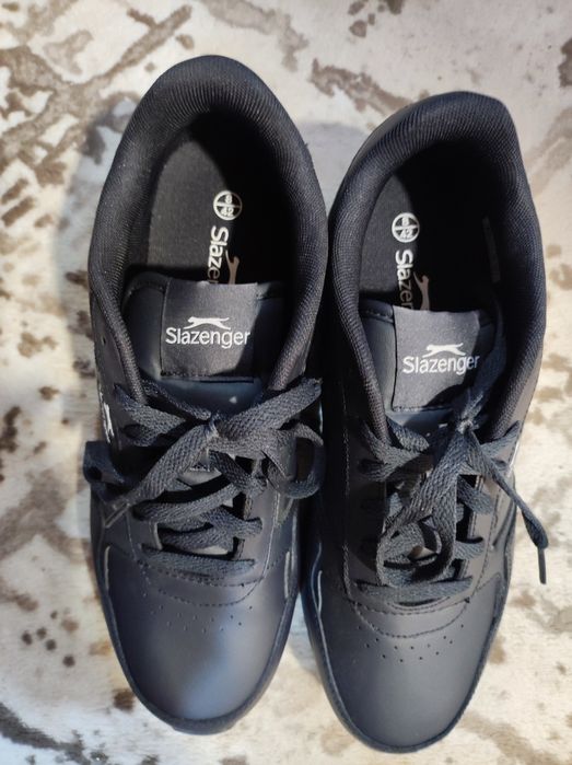 Маркови маратонки Slazenger