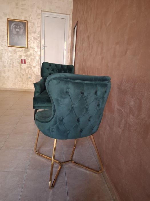 Нов плюшен фотьол Честърфийлд