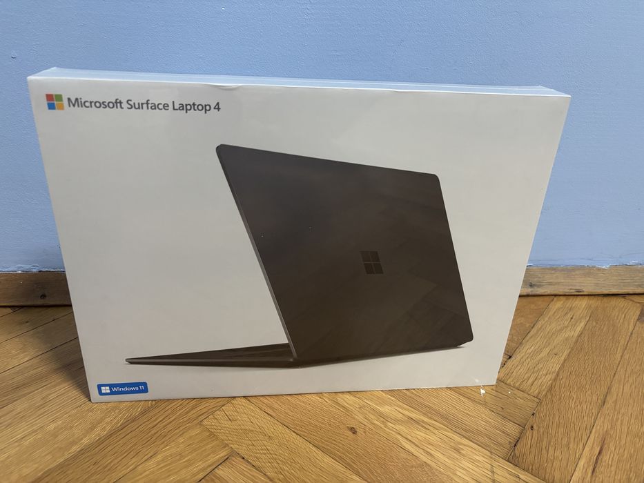 Microsoft Surface Laptop 4 15” (AMD Ryzen 7 / 16GB RAM / 512GB SSD, Matte Black)