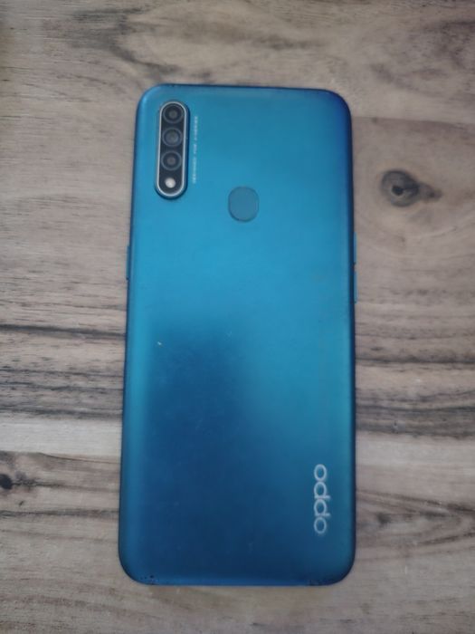 Oppo A31 с нова батерия и екран, отлично състояние
64gb място