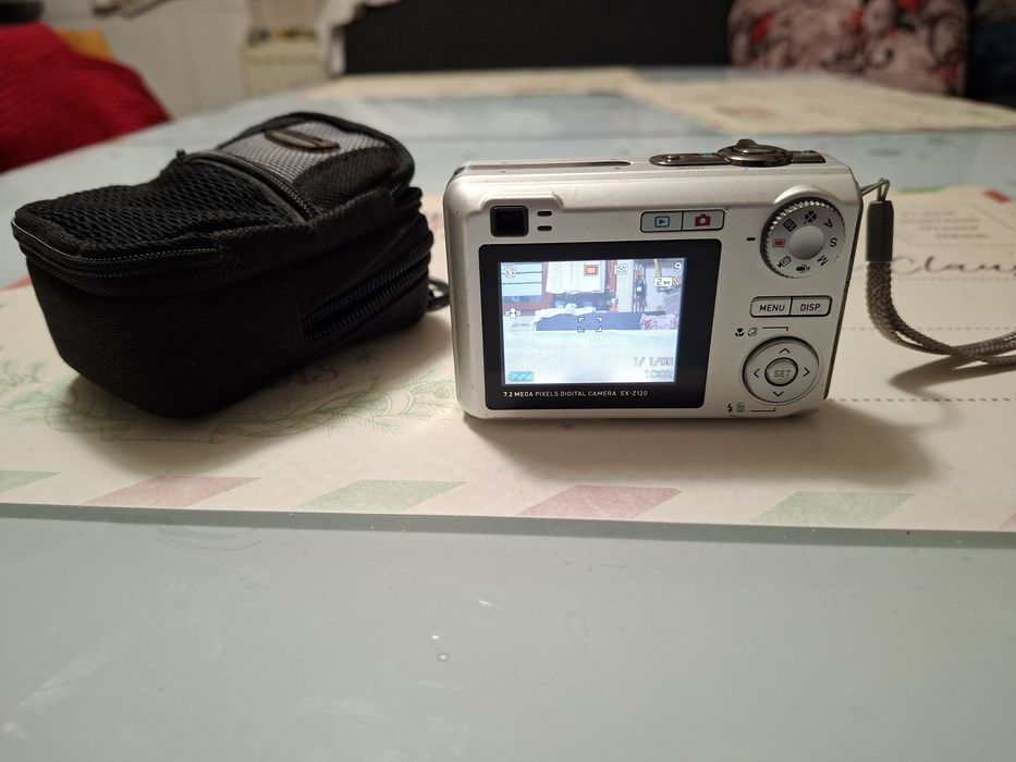 Casco Exilim EX-Z120, 7,2 MP, ecran LCD 2", calitate