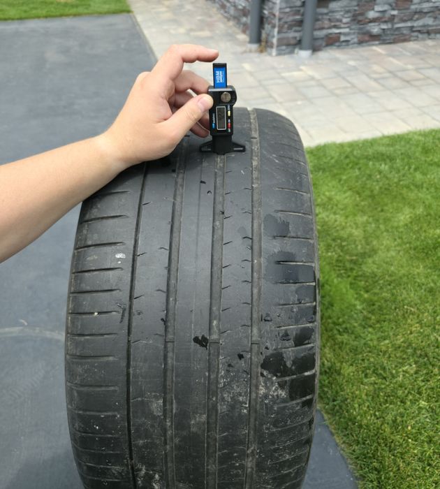 Anvelope vara Pirelli 315/ 35 si 275/ 40 R21