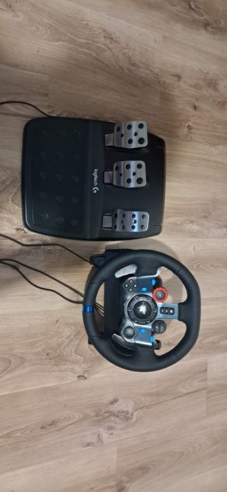 Vând volan G29 ps3,ps4,ps5 și PC