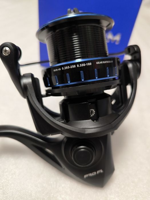Mulinetă Feeder si Crap PRO FL MAGNUM Feeder MF6500 tambur Long Cast
