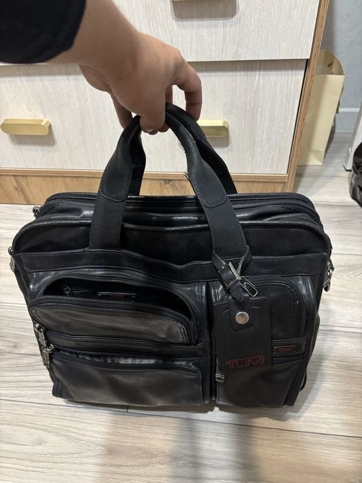 Сумка TUMI, кожанная, оригинал