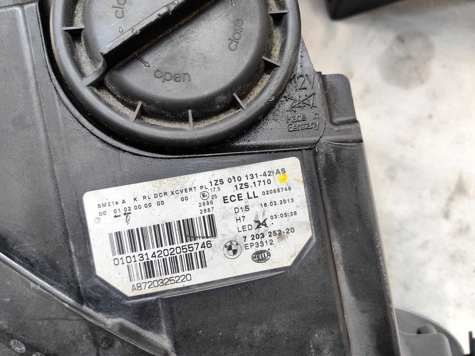 Оригинални  фарове  БМВ Ф10  BMW F10 Bixenon Led  Adaptive