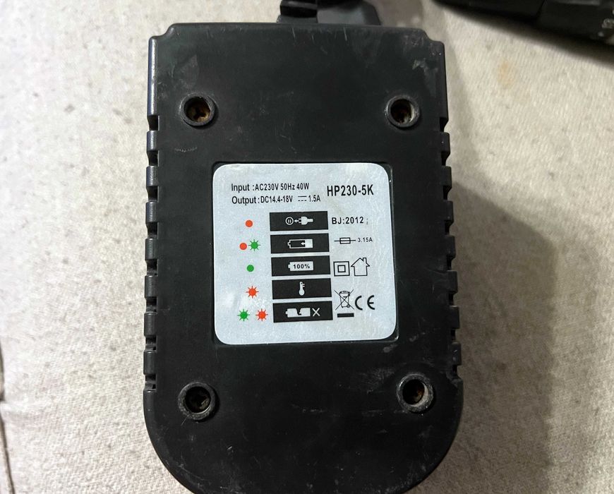 Masina gaurit Toolmate 14.4V Li ion incarcator baterie defect mandrina