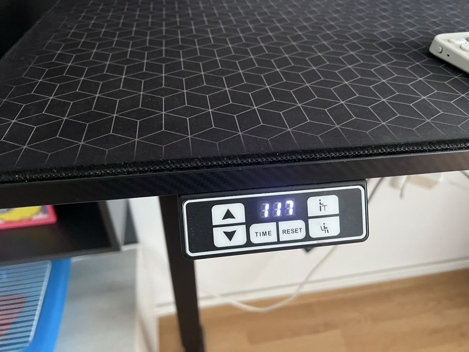 Birou electric DOCTOR SHIELD aproape nou