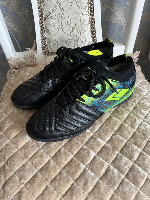 Продам бутсы