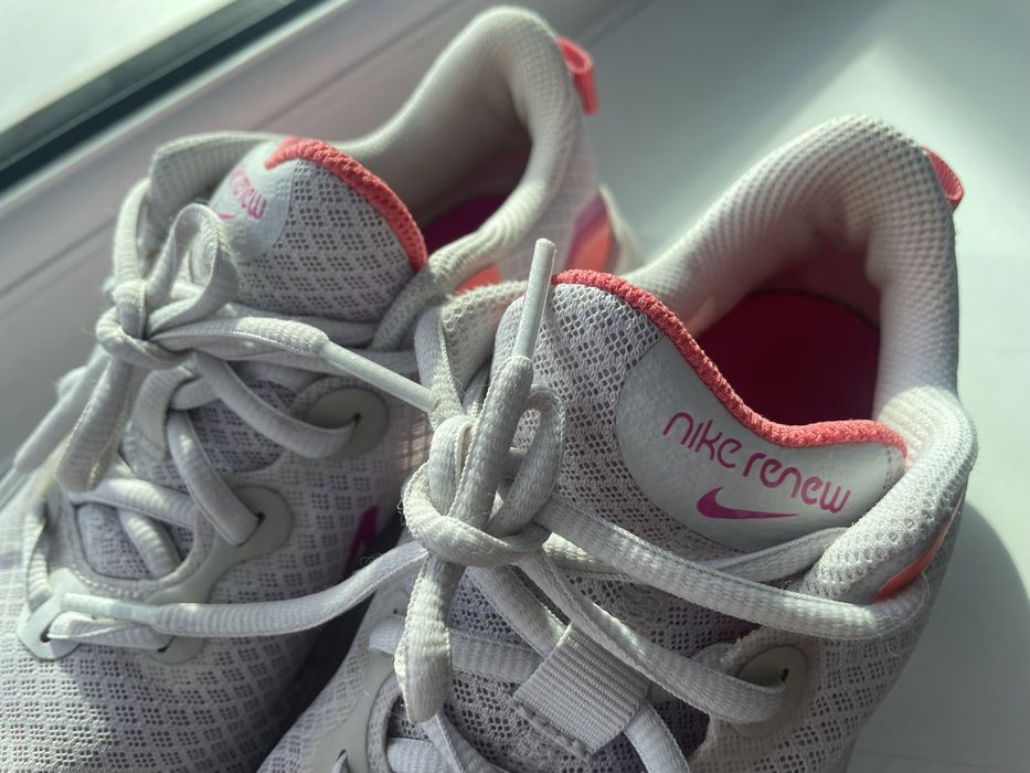 Nike renew run (кроссовки женские)