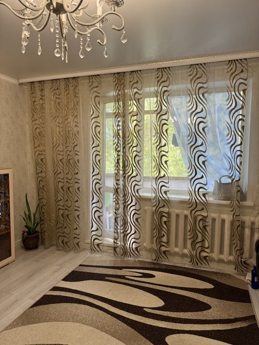 Ковер,клем размером 2 на 4. Турецкое производство.