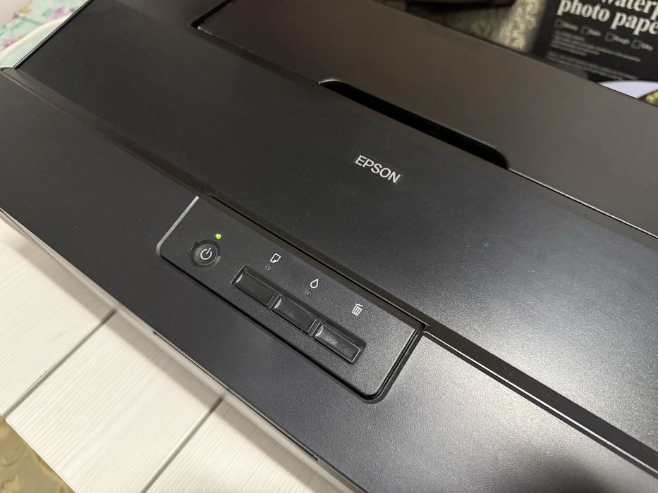 Epson L1800 в хорошем состоянии!