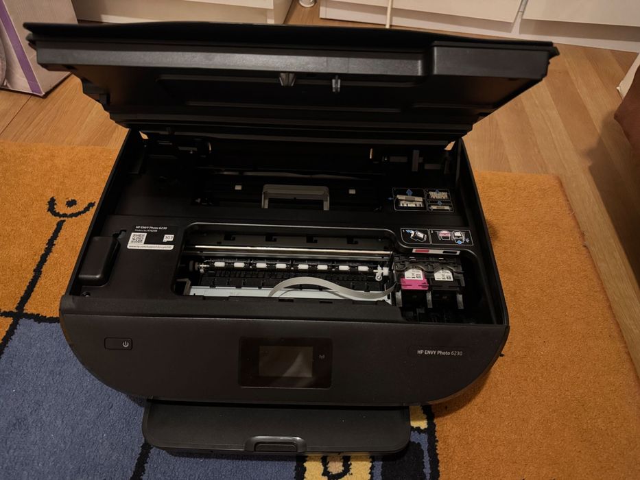 Vând imprimantă HP ENVY Photo 6230