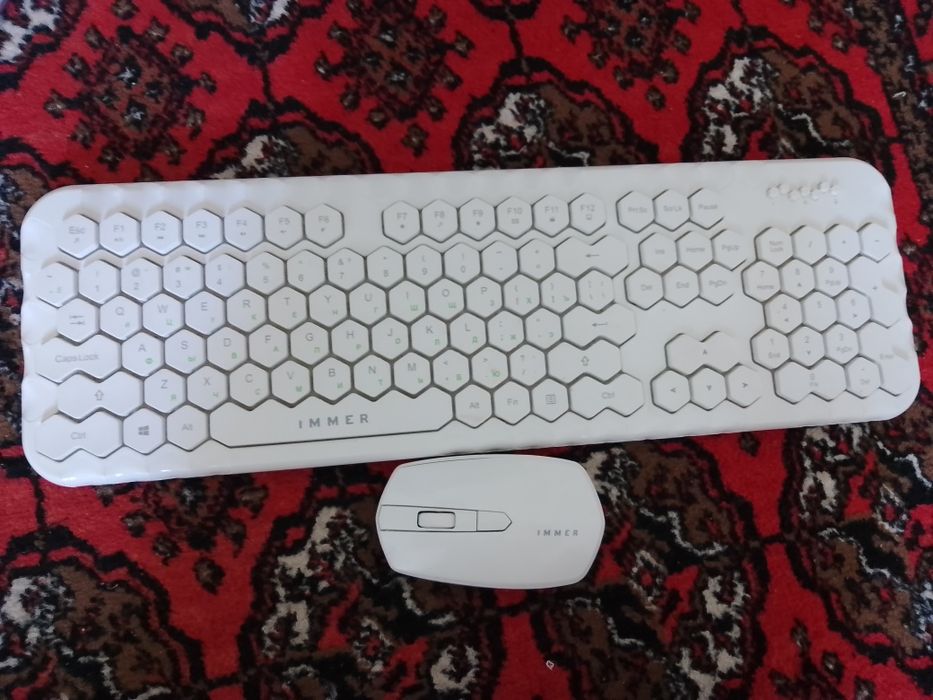 Manablock Ekran dyum 24    intel i 7     16 gb ram    512 gb ssd