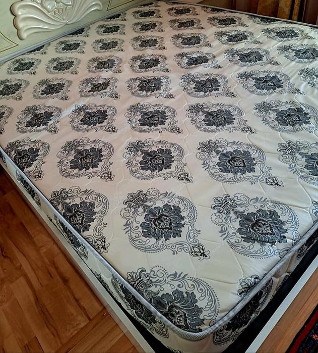 Продам Матрас размер 180х200