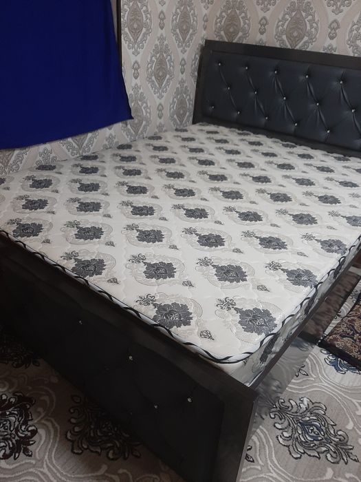 Spalni tumbochkasi bilan yangi