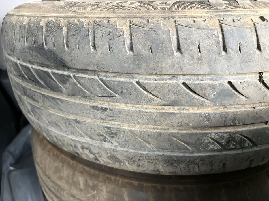 Продам шины 195/65/15