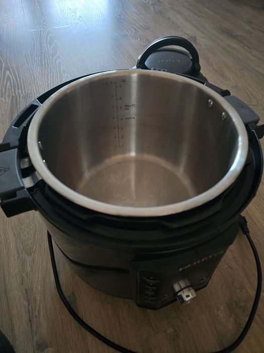 Multicooker Instant Pot Duo Crisp