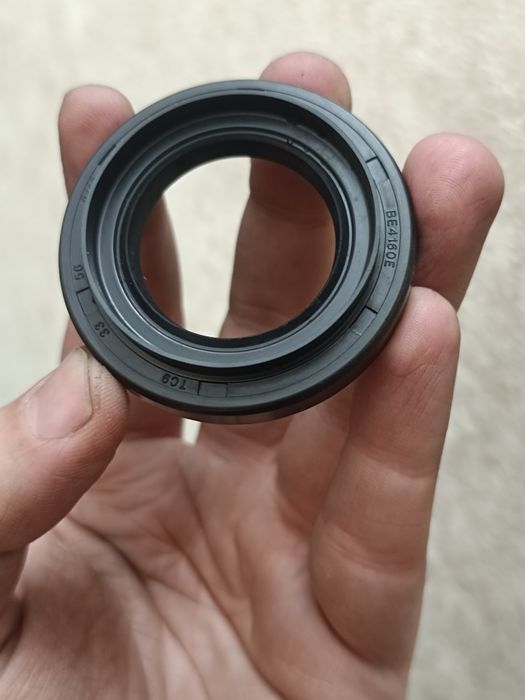 Сальник привода КПП nissan primera p10