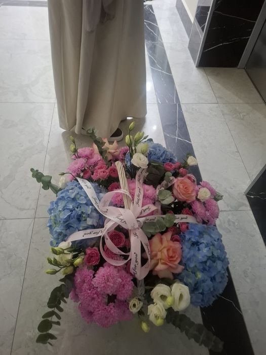Корзина цветов 20к