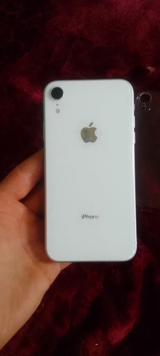 Iphone xr 64 gb 83%