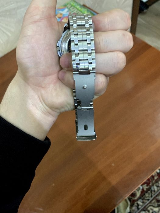 Наручные часы механические