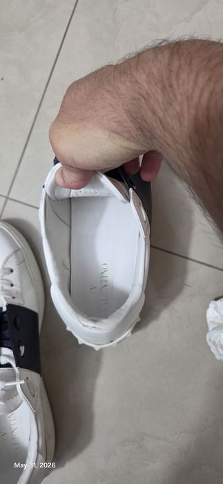 Adidași Valentino