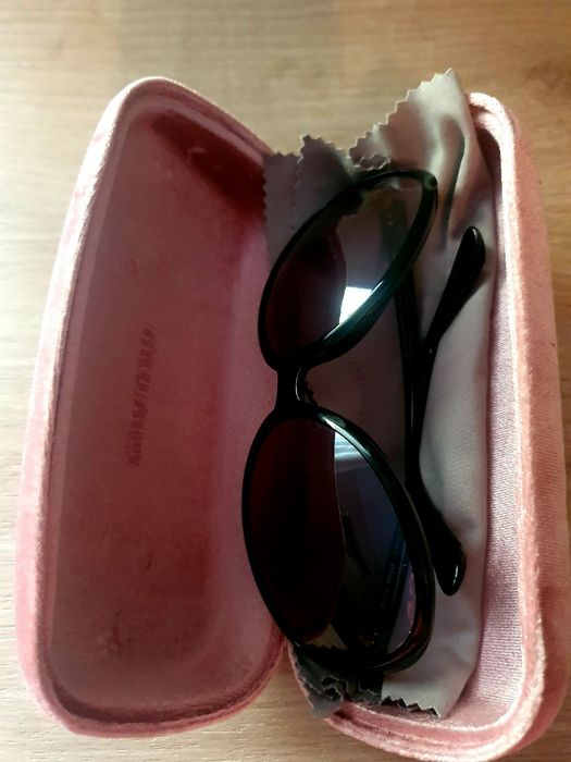 Vand ochelari de soare prada dama