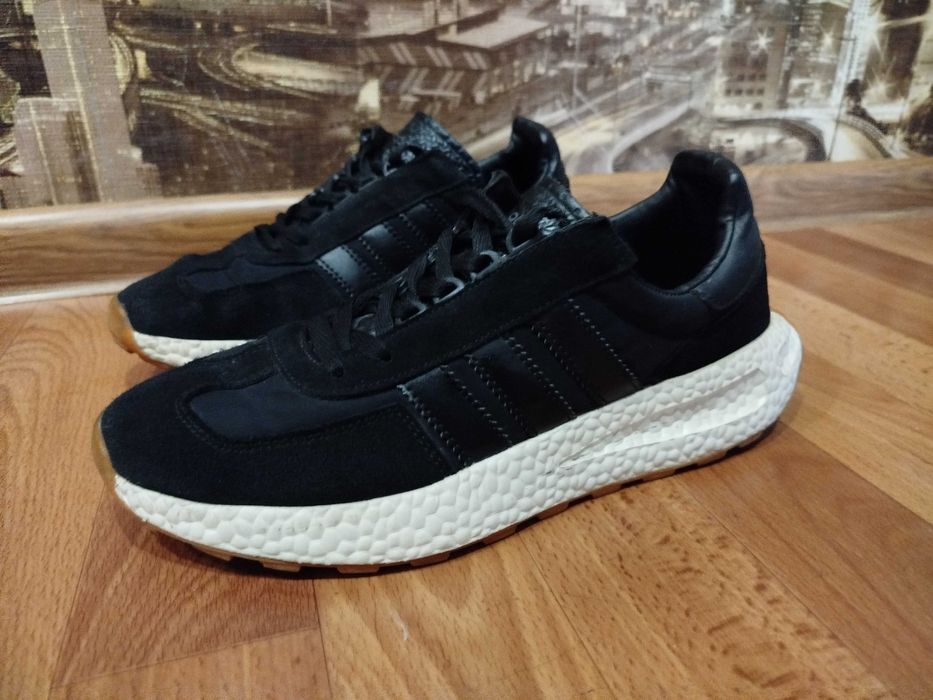 Продам кроссовки размер 40-41